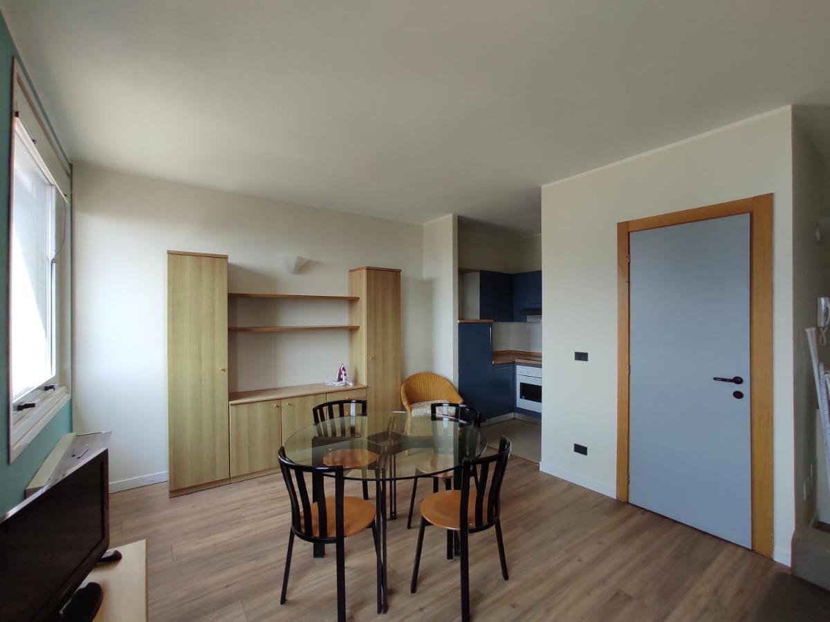 Genova Business Homes Luaran gambar