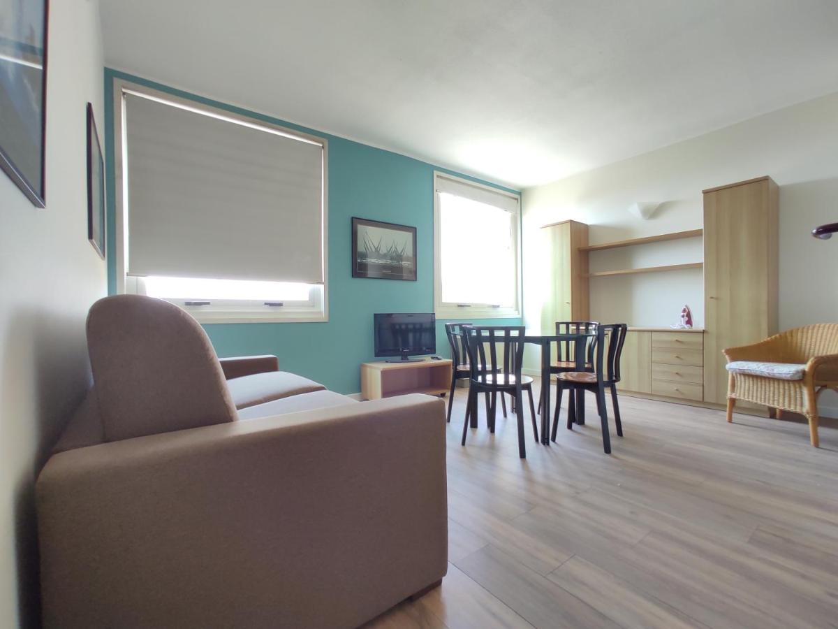 Genova Business Homes Luaran gambar