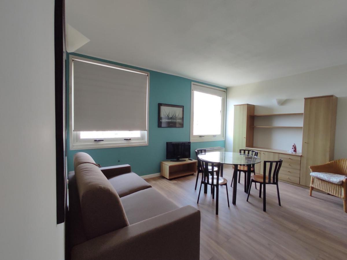 Genova Business Homes Luaran gambar