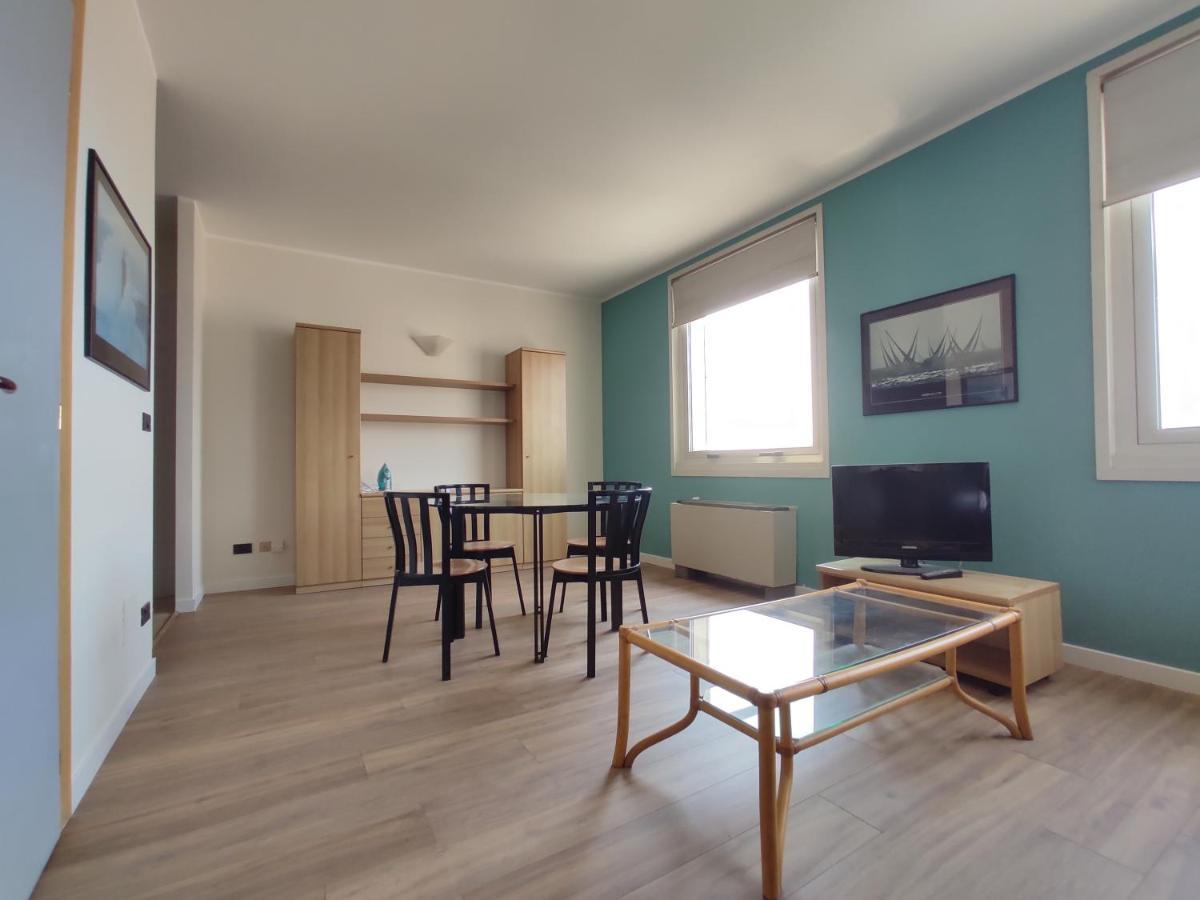 Genova Business Homes Luaran gambar
