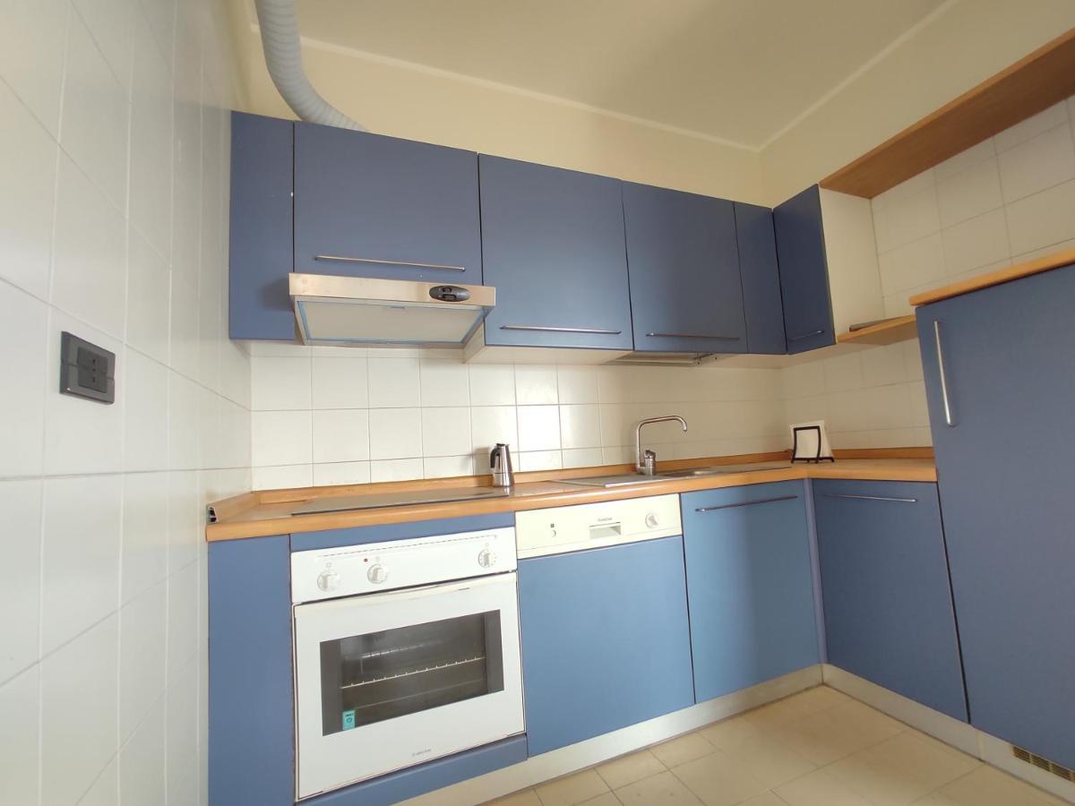 Genova Business Homes Luaran gambar