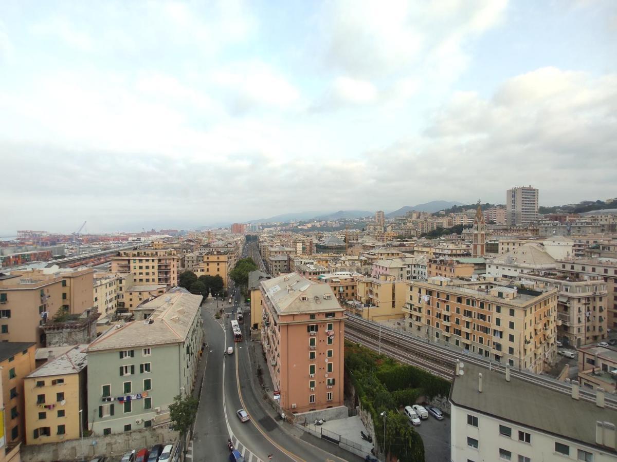 Genova Business Homes Luaran gambar