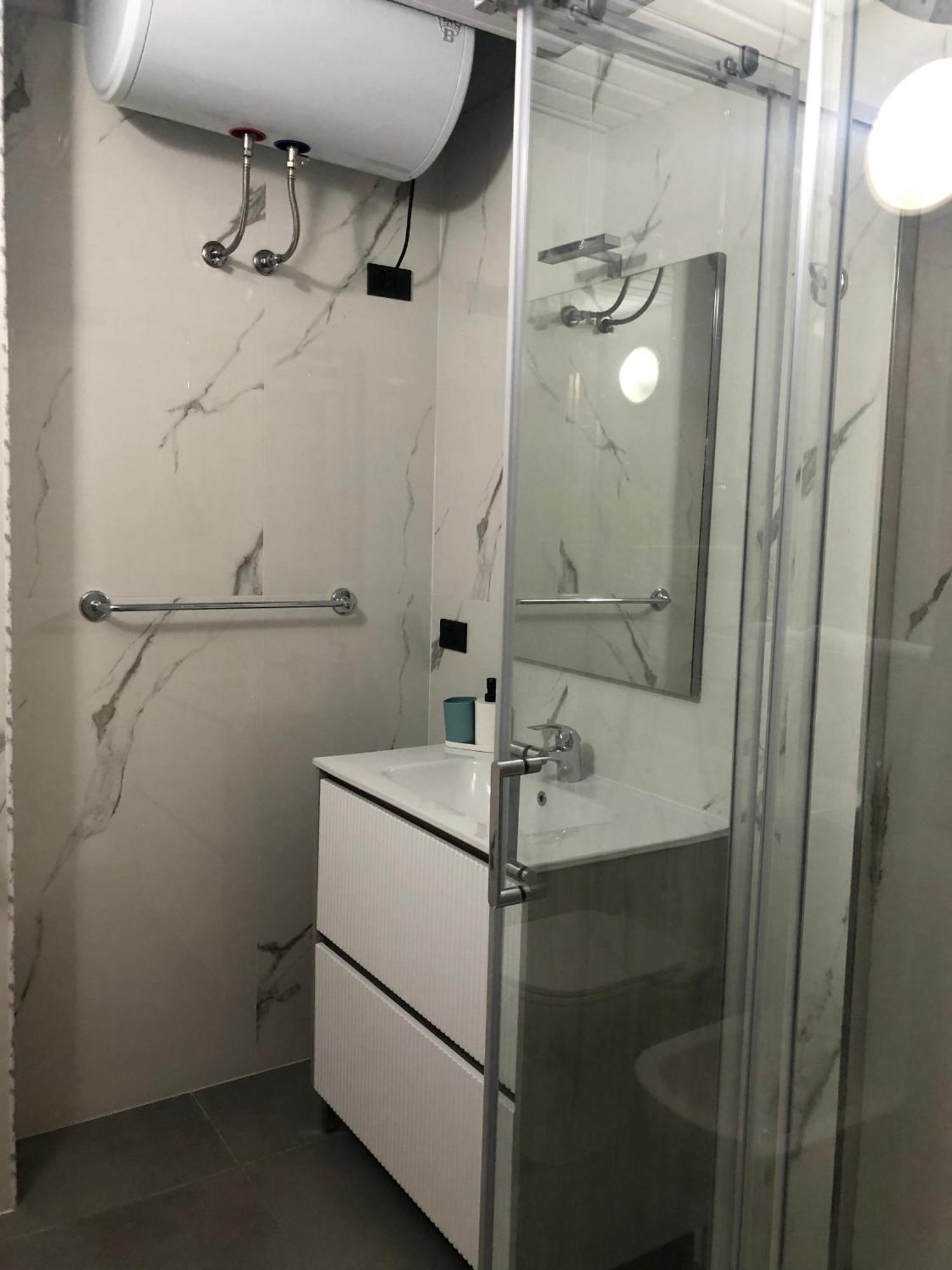 Genova Business Homes Luaran gambar